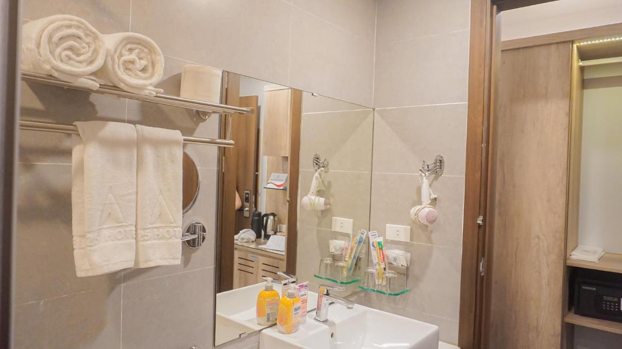 A25 Hotel - Hoang Dao Thuy 1 Hà Nội Ngoại thất bức ảnh